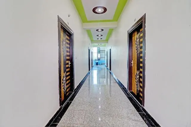 Hotel Om Palace